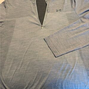 Under Armour Light Gray Fitted Top